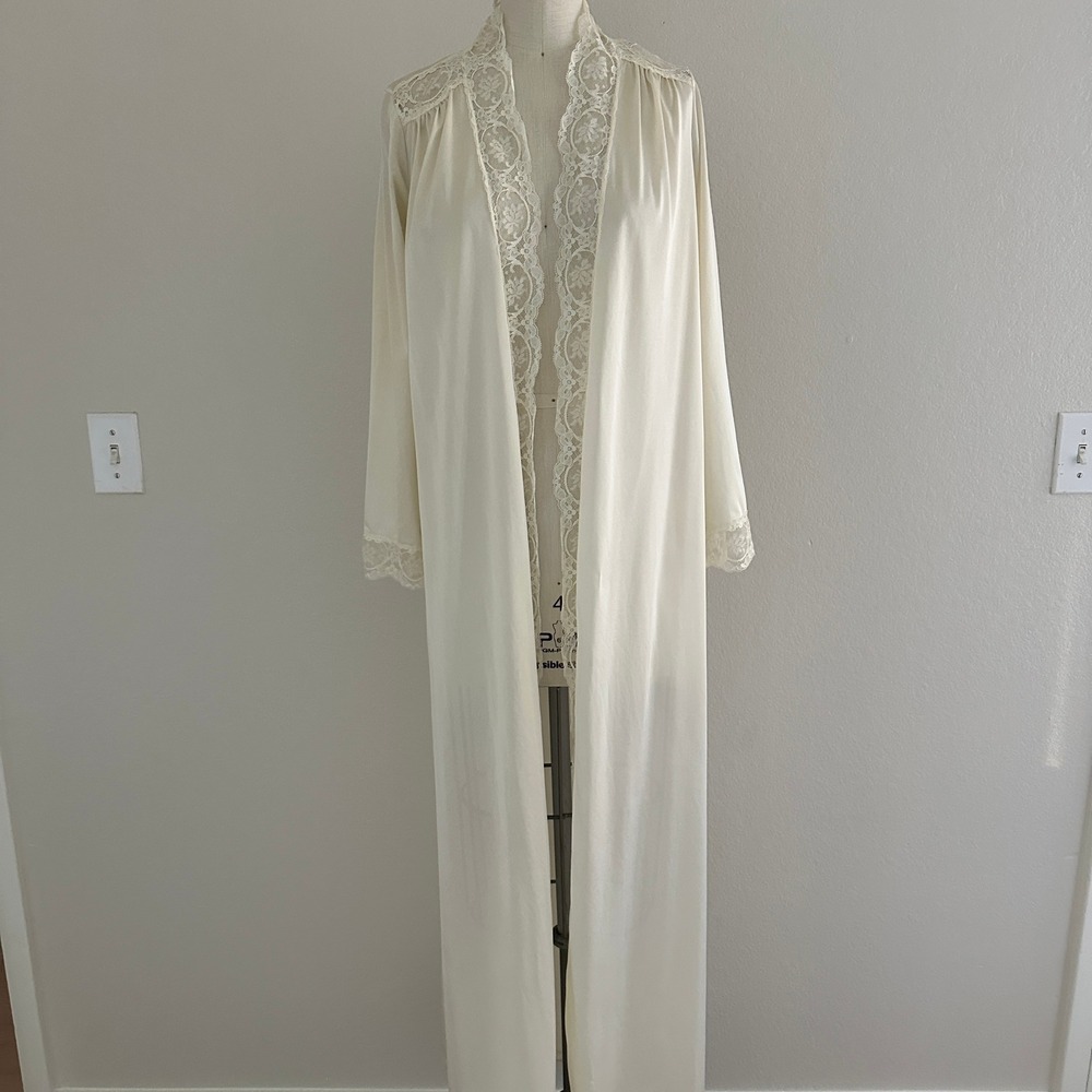 Vintage Lace Trim Maxi Robe Women S Cream Long Sleeve Peignoir Nightgown